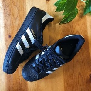 Adidas “Superstar’s” in GREAT condition!